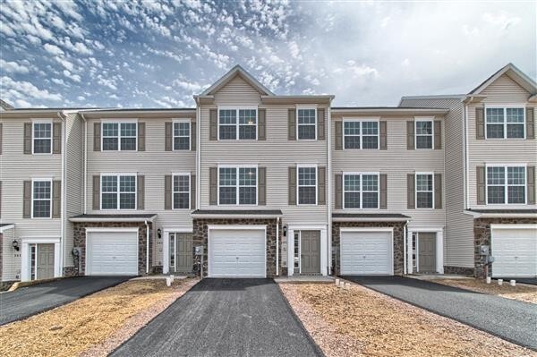 property at 373 Mesa Ln