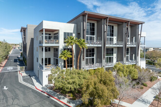 C2 Lofts in Las Vegas, NV - Building Photo - Primary Photo