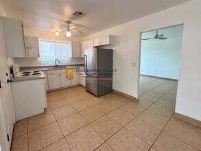 3640 E Glenn St in Tucson, AZ - Building Photo - Building Photo