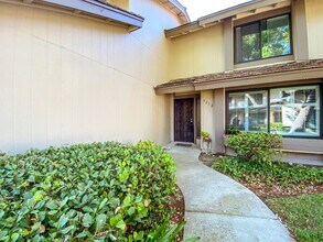 5212 Caminito Aruba in San Diego, CA - Building Photo - Building Photo