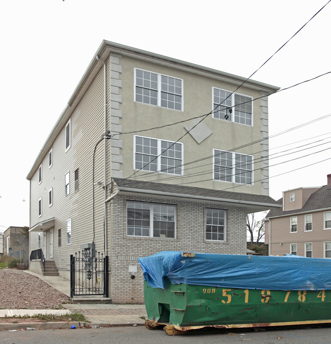 544 S Park St in Elizabeth, NJ - Building Photo - Building Photo