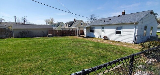1335 O Ave NE in Cedar Rapids, IA - Building Photo - Building Photo