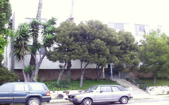 1330 S Barrington Ave Apartments