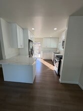 1719 Oliver Ave in San Diego, CA - Building Photo - Building Photo