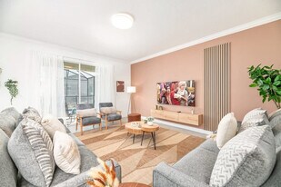 4246 Paragraph Dr in Kissimmee, FL - Building Photo