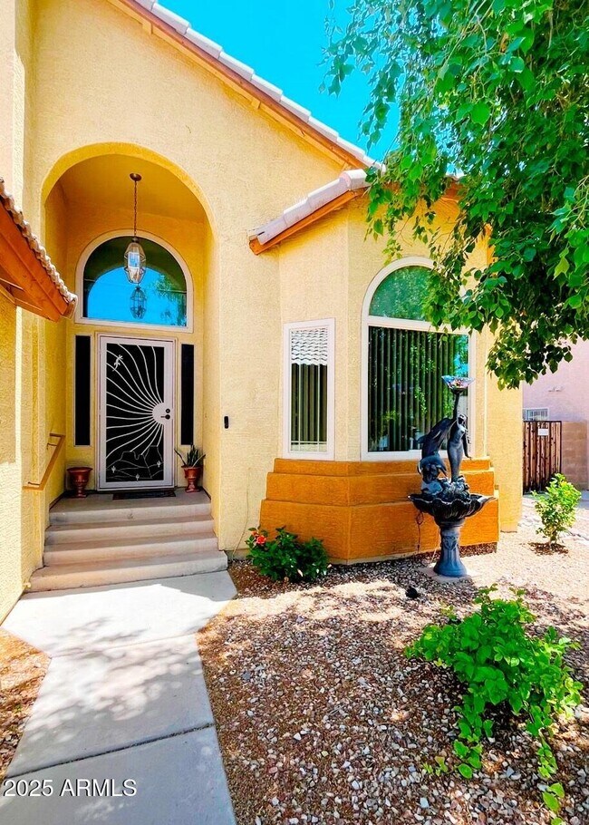 15897 N Gil Balcome St in Surprise, AZ - Building Photo - Building Photo