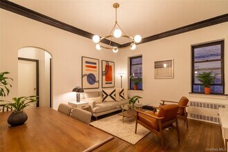 407 West Dr in New York, NY - Building Photo - Building Photo