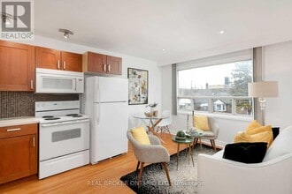 57 Lanark Ave in Toronto, ON - Building Photo - Building Photo