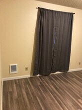 1111 Willow St, Unit 1 in Yakima, WA - Foto de edificio - Building Photo