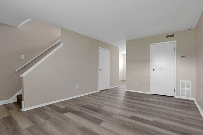 6882 Garden Terrace Rd in Columbus, OH - Building Photo - Building Photo