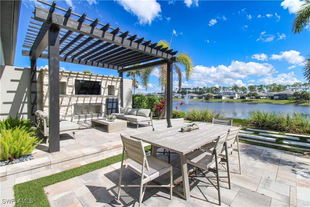 14723 Kingfisher Lp in Naples, FL - Building Photo