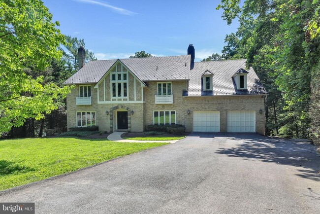 property at 8901 Iron Gate Ct