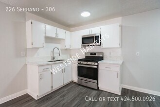 226 Serrano Ave in Los Angeles, CA - Building Photo - Building Photo