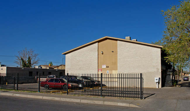 Wisconsin Apartments in Albuquerque, NM - Building Photo - Building Photo