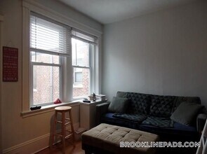 99 Marion St, Unit 6 in Brookline, MA - Building Photo - Building Photo