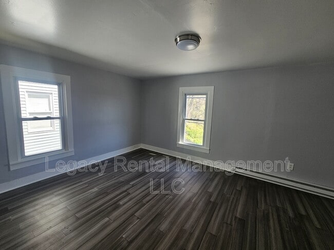 303 Gardner St in Plymouth, PA - Building Photo - Building Photo