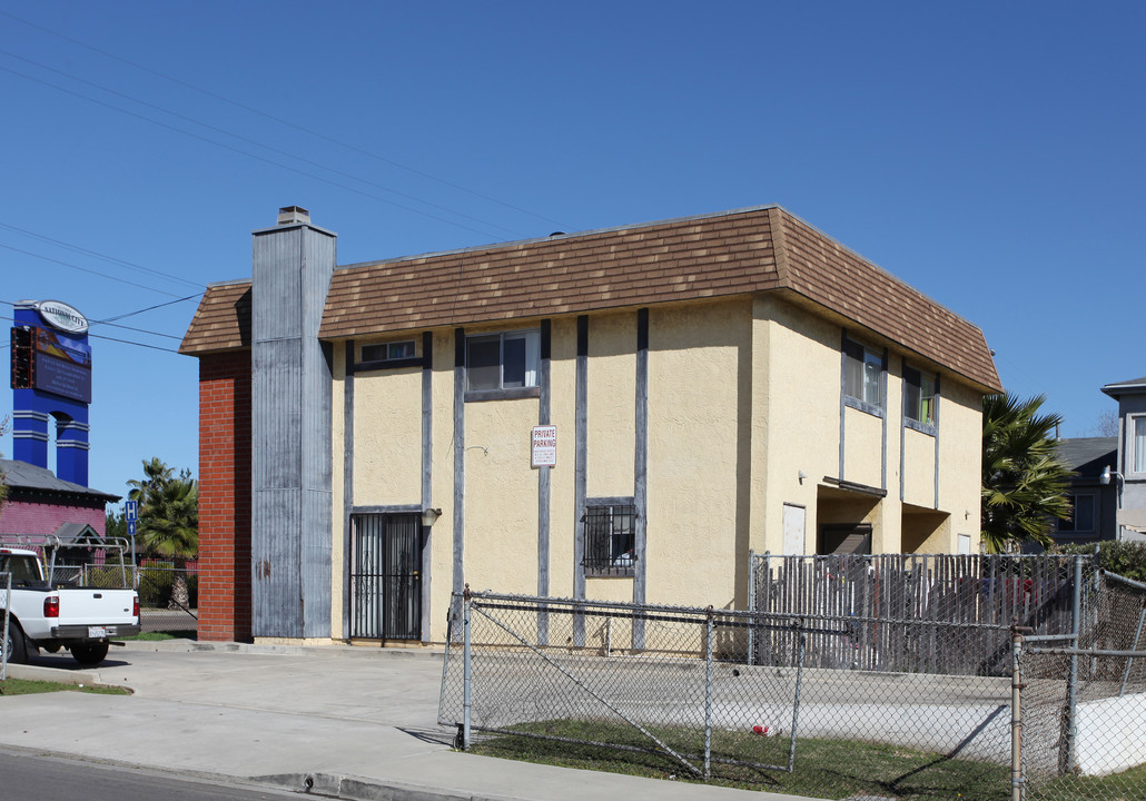 1710 E 4th St in National City, CA - Building Photo