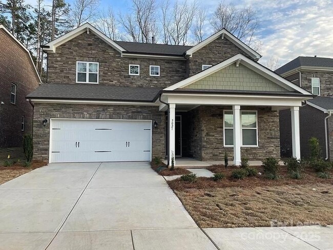5021 Kinsbridge Dr in Mint Hill, NC - Building Photo - Building Photo