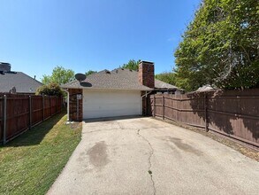 313 Meadowood Ln in Coppell, TX - Building Photo - Building Photo