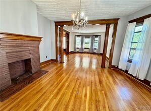 63 Claremont Ave in Buffalo, NY - Building Photo - Building Photo