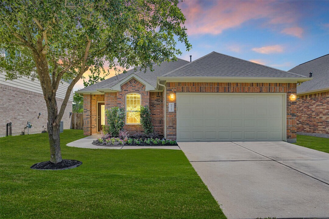 24734 Colonial Maple Dr in Katy, TX - Building Photo