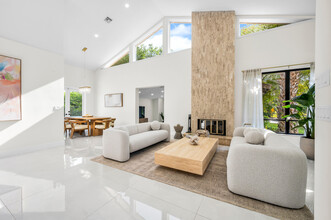 3138 Lakeview Dr in Delray Beach, FL - Building Photo - Building Photo