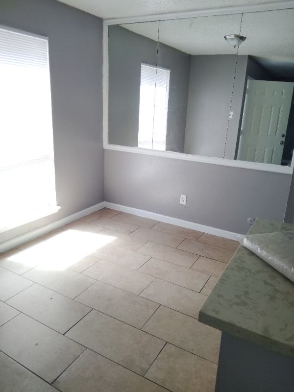 10110 Forum Park Dr in Houston, TX - Building Photo - Building Photo