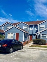 711 Caribbean Dr in Davenport, FL - Building Photo