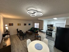 2008 Jackson St in Hollywood, FL - Building Photo - Building Photo