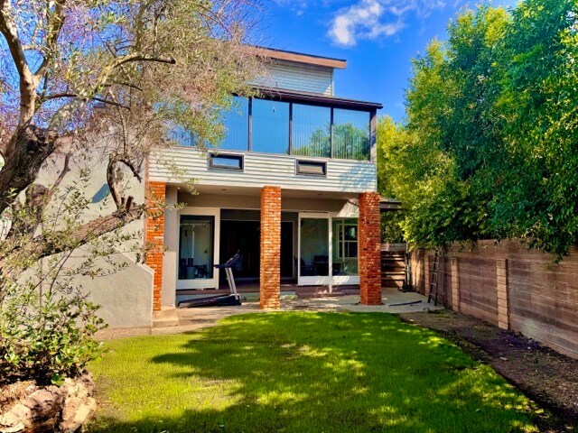 11447 Biona Dr in Los Angeles, CA - Building Photo
