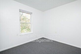 1415 Forest Ln in Fairborn, OH - Building Photo - Building Photo