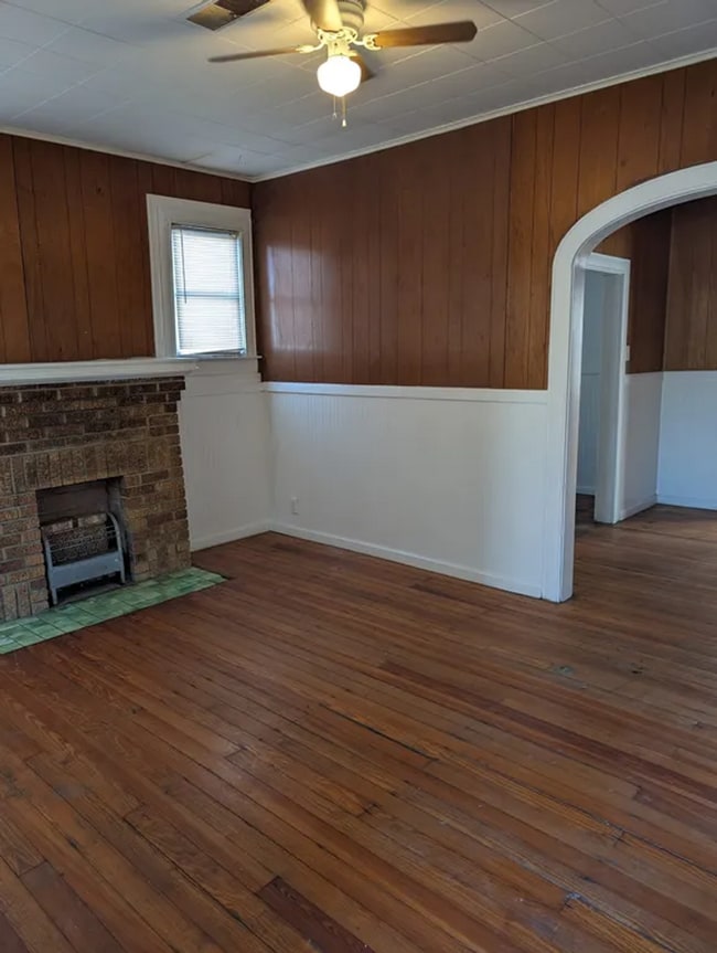 property at 2210 18th St