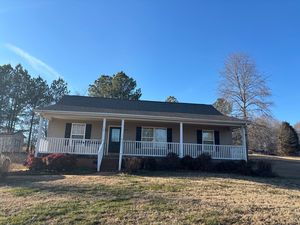 113 Dace Dr in Pickens, SC - Building Photo