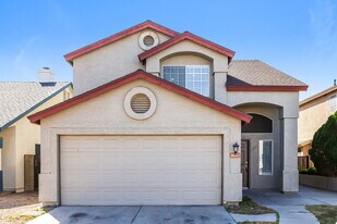 7631 W Cinnabar Ave in Peoria, AZ - Building Photo