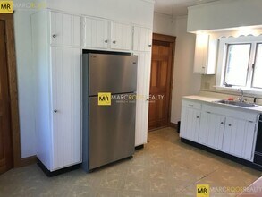 80 Curtis St, Unit 1 in Somerville, MA - Building Photo - Building Photo