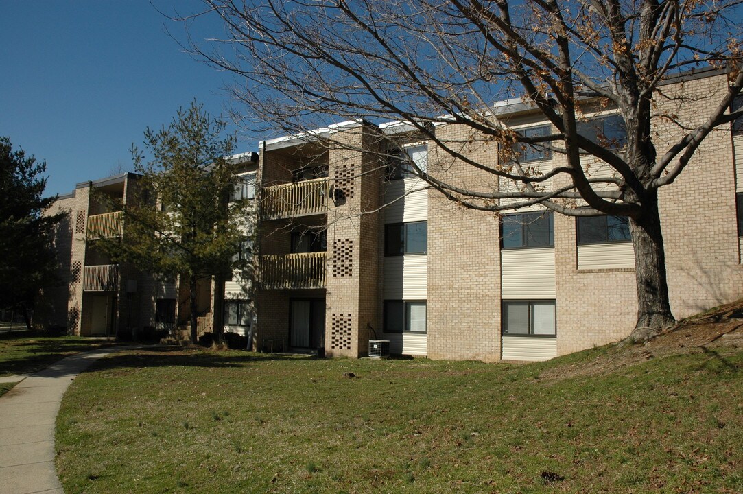 Burgundy Park in District Heights, MD - Building Photo