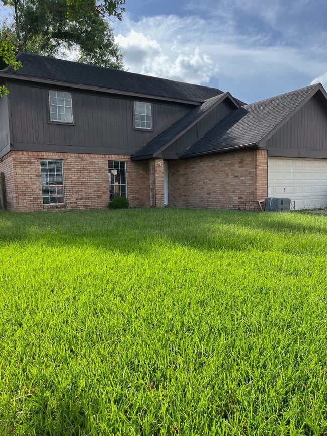 16346 Quail Hunt Dr