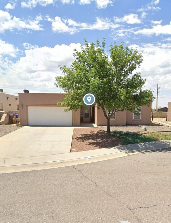 6428 Cayenne Dr in Las Cruces, NM - Building Photo
