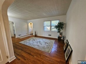 55 Rutgers Pl in River Edge, NJ - Building Photo - Building Photo