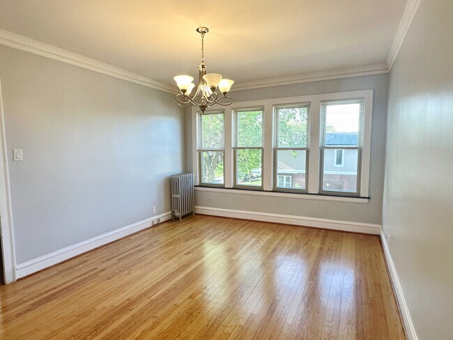 4859 N Kenneth Ave, Unit 2nd Floor in Chicago, IL - Building Photo - Building Photo