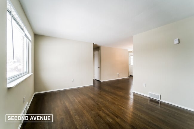 415 College Park Dr in Monroeville, PA - Building Photo - Building Photo