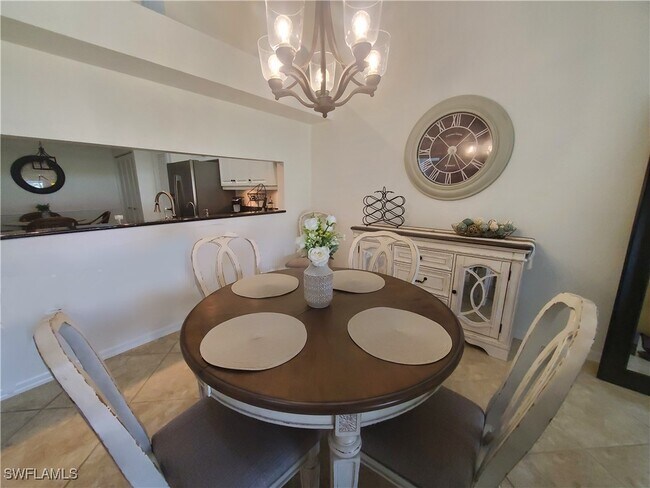 992 Marblehead Dr in Naples, FL - Building Photo - Building Photo