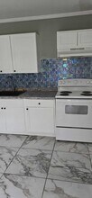 571 1st Ave in West Haven, CT - Building Photo - Building Photo
