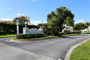 12726 Spinnaker Ln in Wellington, FL - Building Photo