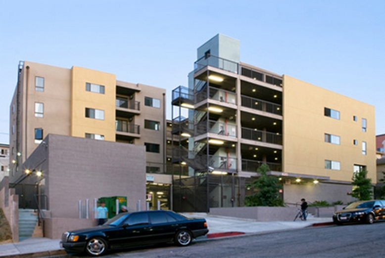 Union Point Apartments in Los Angeles, CA - Foto de edificio