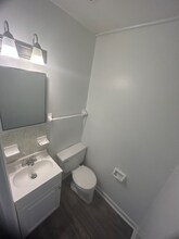 300 Berkley Dr in Nashville, TN - Foto de edificio - Building Photo