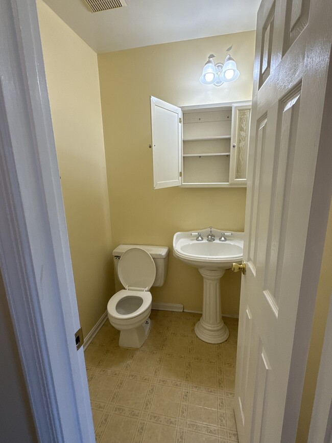 property at 1405 Key Pkwy