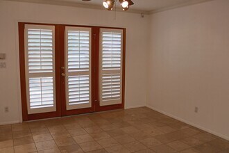 663 Bishops Lodge Rd in Santa Fe, NM - Building Photo - Building Photo