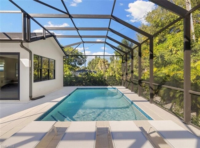 2721 Van Buren Ave in Naples, FL - Building Photo - Building Photo