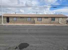 1280 Blankenship Ave, Unit 2 in Las Vegas, NV - Building Photo